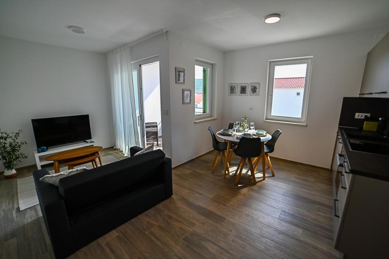 Apartment Perlitto Cres Buitenkant foto