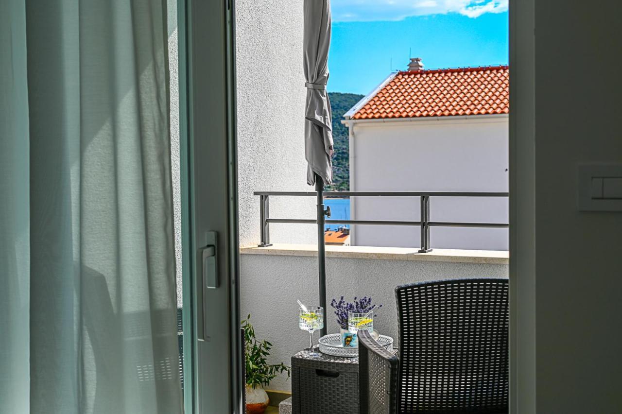 Apartment Perlitto Cres Buitenkant foto
