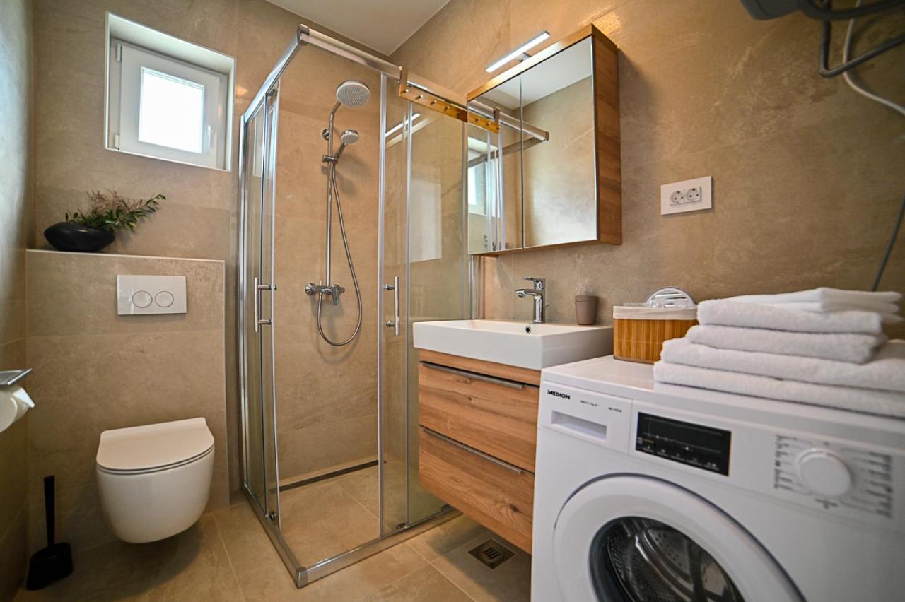 Apartment Perlitto Cres Buitenkant foto