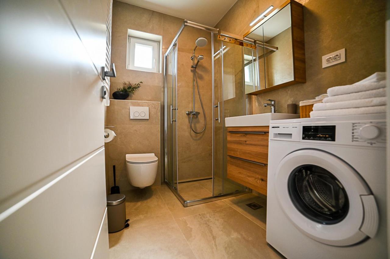 Apartment Perlitto Cres Buitenkant foto